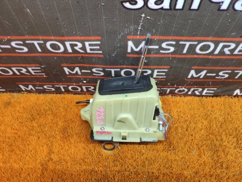 Селектор акпп Mercedes-Benz C-Class 2007 A2042675824 W204 271.950