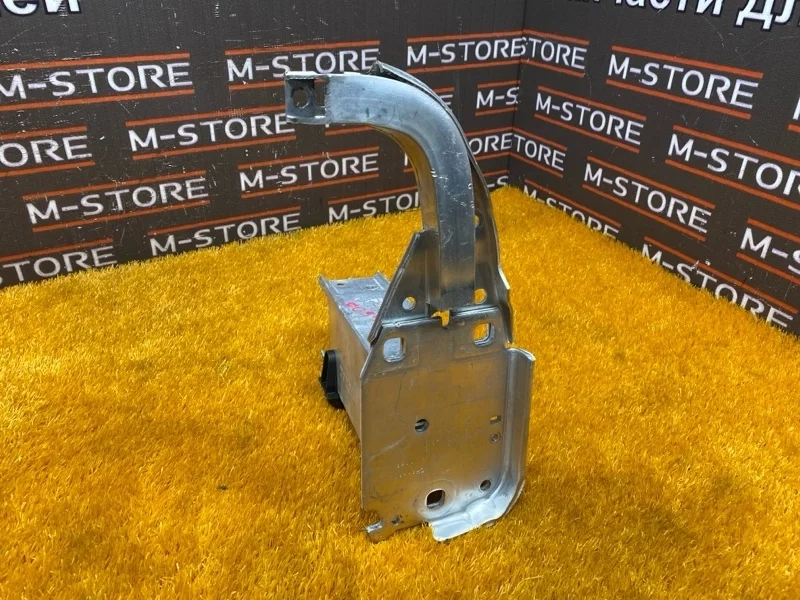 Кронштейн усилителя бампера Audi A6 2011 4G0807133F C7/4G CHVA, передний левый