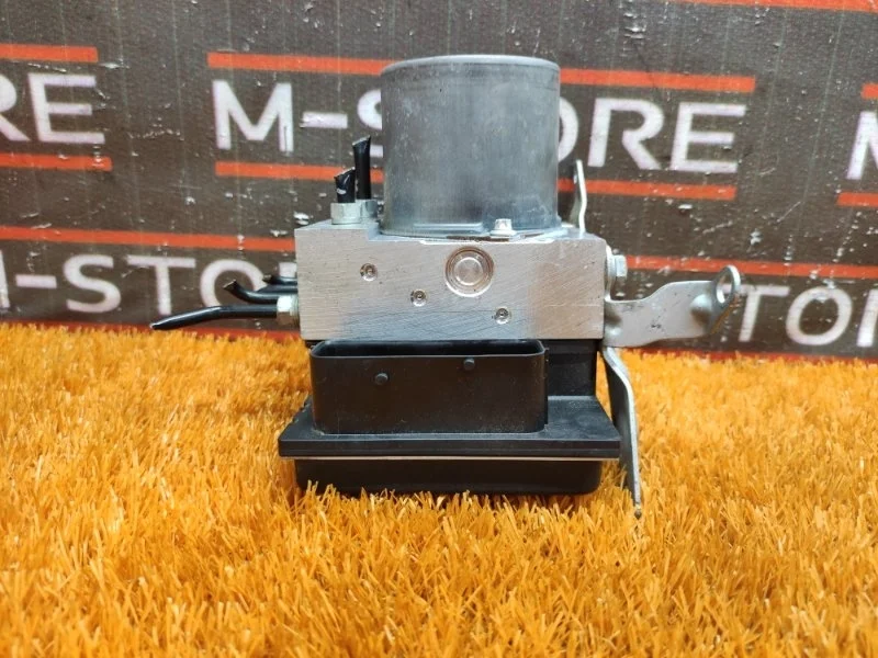 Блок ABS Bmw X1 2010 34516768550 E84 N46B20B