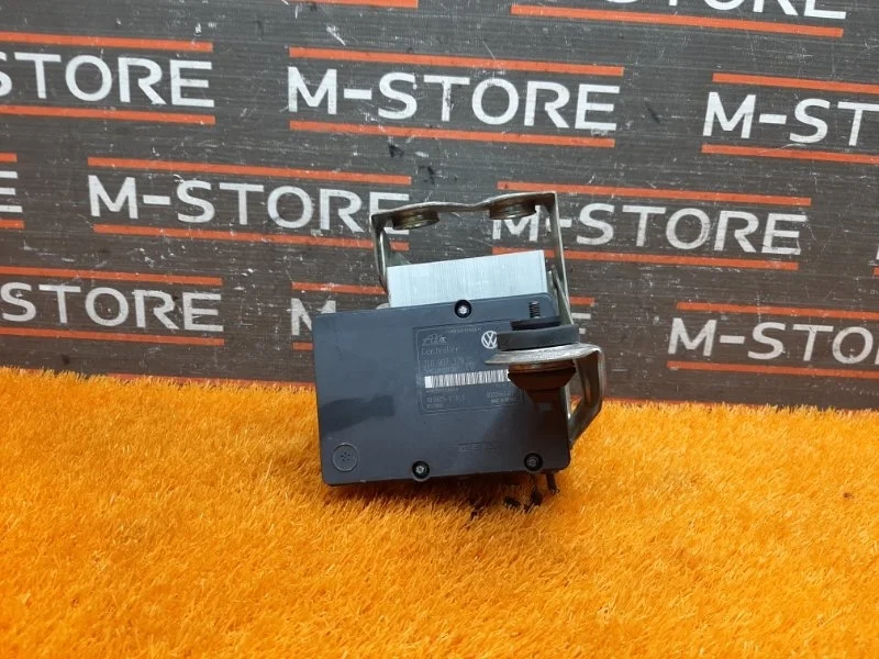 Блок ABS Volkswagen Touareg 2005 7L0614111H 7L BMV