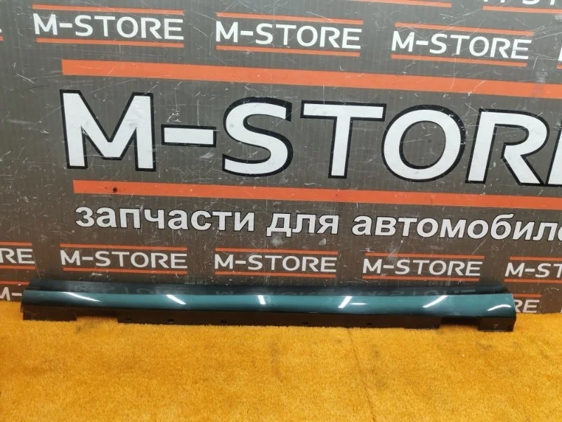 Накладка на порог Mercedes-Benz C-Class 2007 A2046900340 W204 271.950, левая