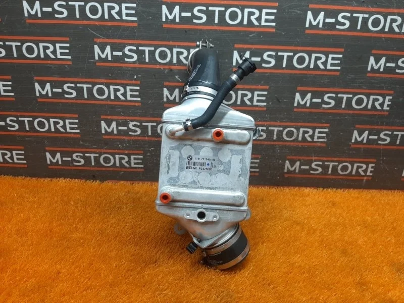 Интеркулер Bmw 7-Series 2009 17517575404 F01 N63B44A, правый