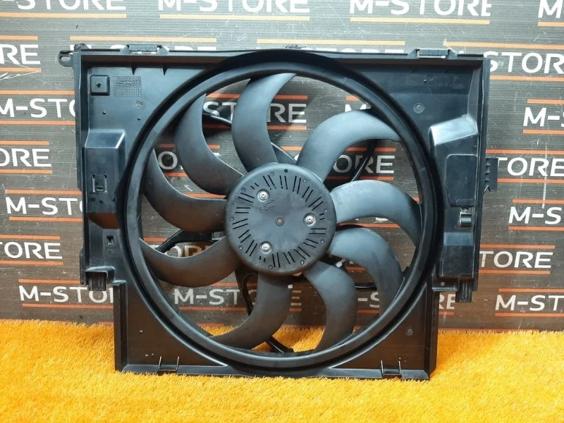 Вентилятор радиатора Bmw 1-Series 2014 17427640509 F20 N13B16A