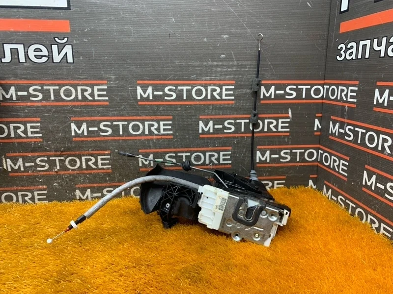 Замок двери Mercedes-Benz M-Class 2005 A1647230114 W164 272.967, передний левый