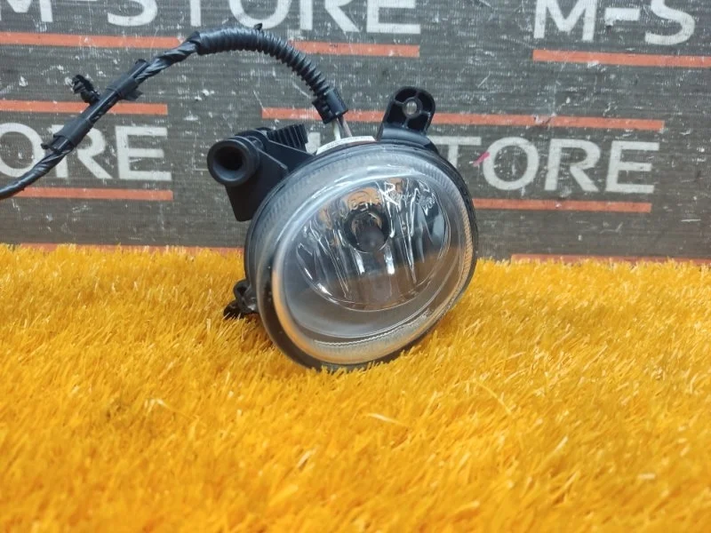 Фара противотуманная Volkswagen Passat Cc 2012 8T0941700 B6/358 CCZB, правая