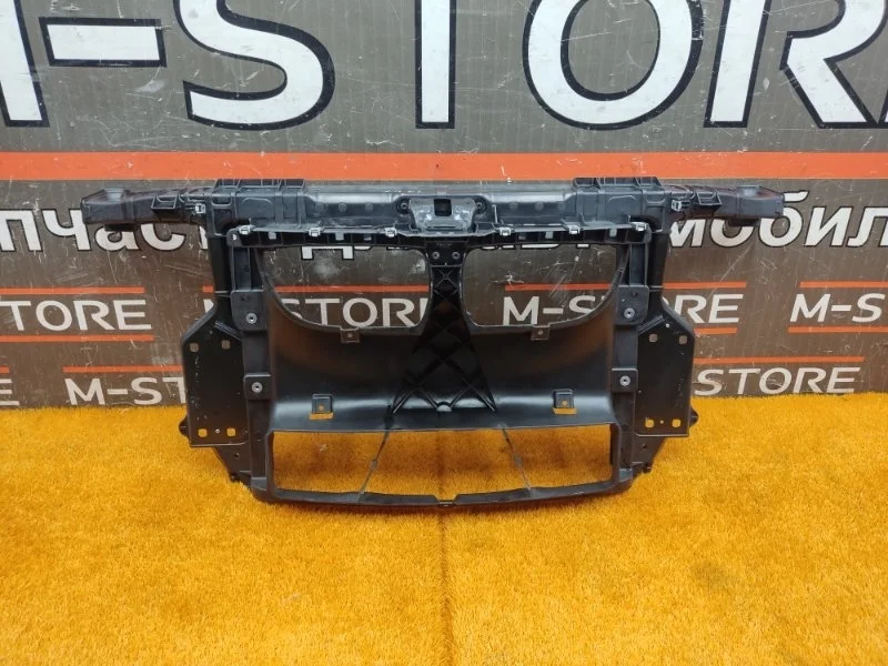 Рамка радиатора Bmw 1-Series 2009 51647193748 E87 N45B16A