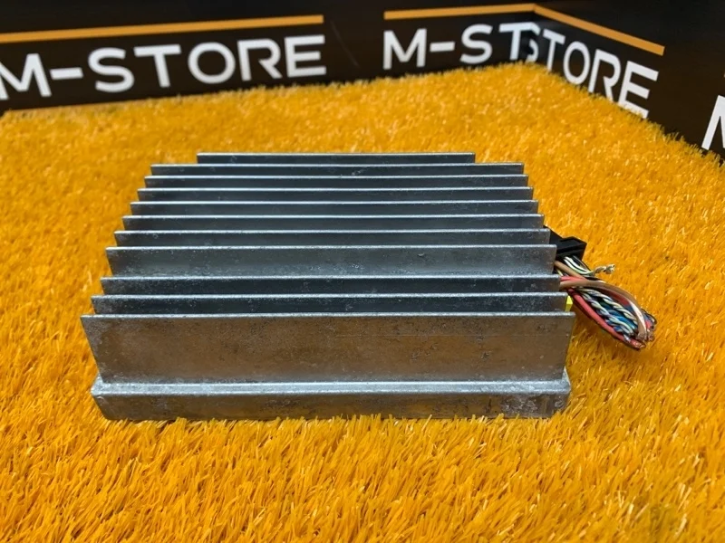 Усилитель звука Bmw X5 2009 65129197002 E70 N52B30A