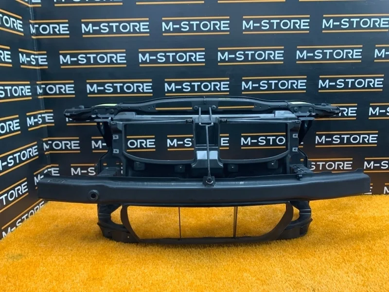 Рамка радиатора Bmw 3-Series 2008 51647058594 E90 N52B25A