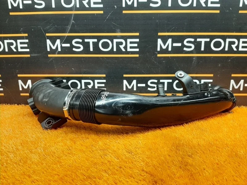 Патрубок воздушного фильтра Bmw X5 2011 13717583714 E70 N55B30A