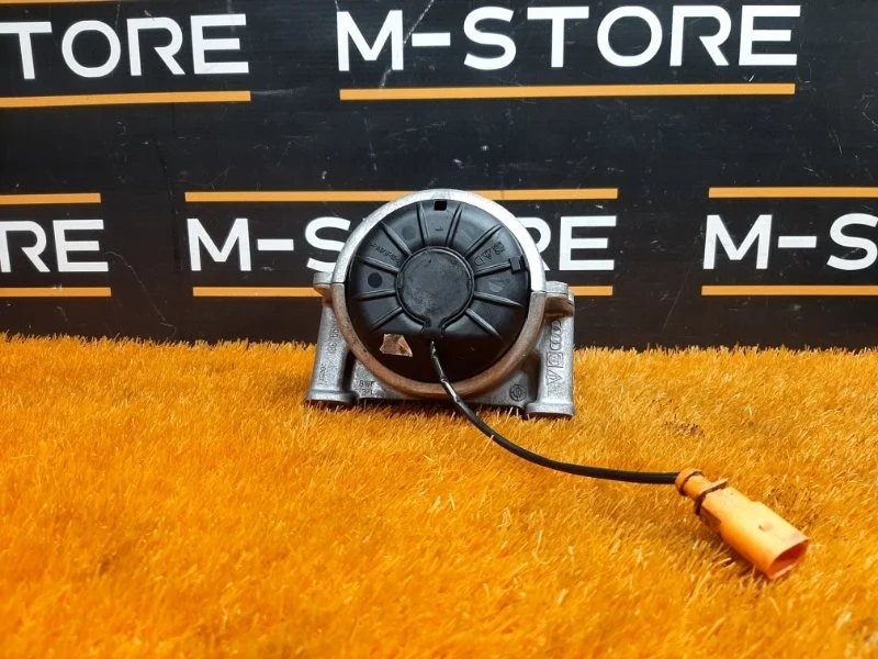 Подушка двигателя Audi A4 2011 8R0199381E B8/8K CDNB, передняя левая