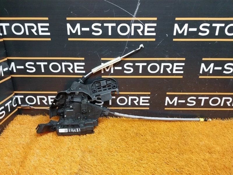 Замок двери Mercedes-Benz S-Class 2014 A0997303800 W222 276.960, задний правый