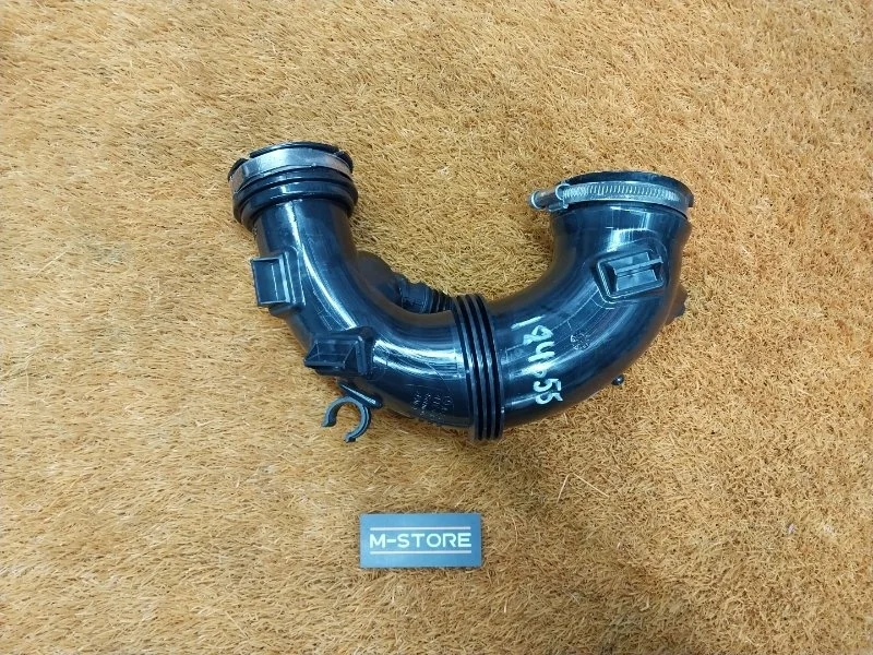 Патрубок воздушного фильтра Mercedes-Benz C-Class 2014 A2740900029 W205 274.910