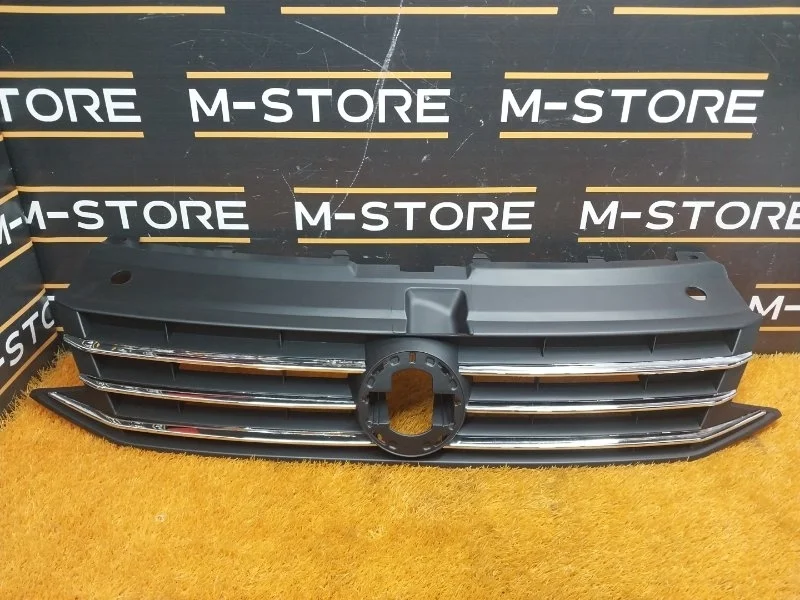 Решетка радиатора Volkswagen Polo 6RU853651D MK5