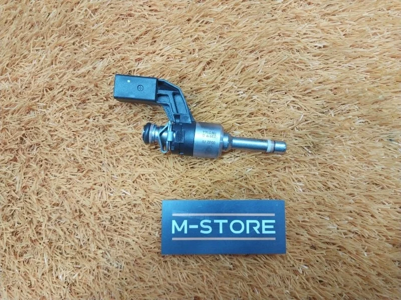 Форсунка топливная Volkswagen Touareg 2012 03H906036 7P CGRA