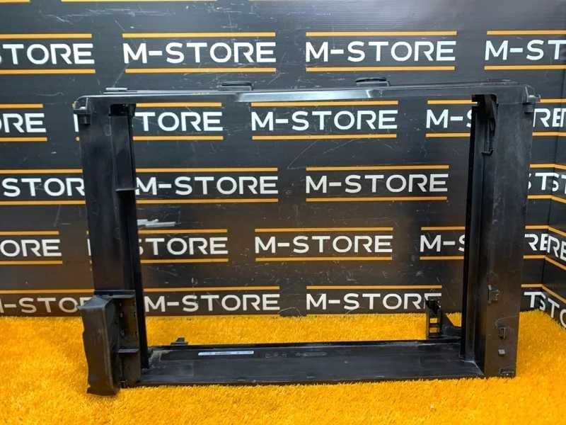 Рамка радиатора Bmw 5-Series 2011 7603741 F10 N52B30A