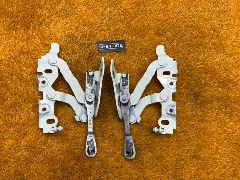 Петля капота Mercedes-Benz E-Class 2012 A2048800128 W212 276.952