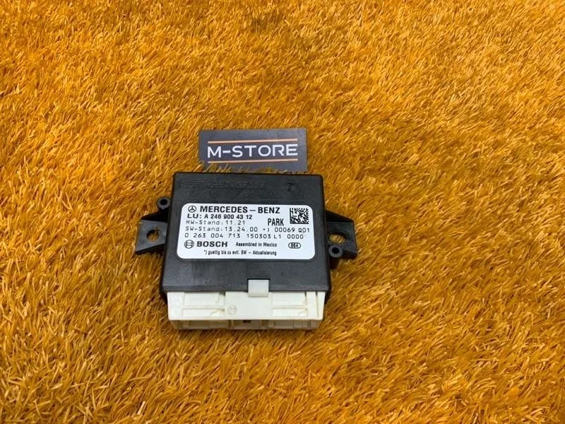 Блок управления парктроником Mercedes-Benz A-Class 2015 A2469004312 W176 270.910