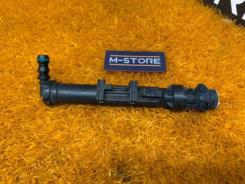 Форсунка омывателя фары Mercedes-Benz Gla-Class 2014 A1768600147 X156 270.920, левая