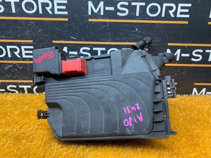 Блок предохранителей Mercedes-Benz A-Class 2013 A2465400182 W176 270.910