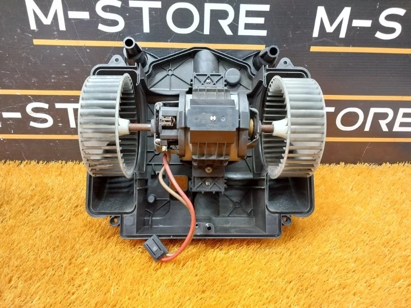Мотор печки Mercedes-Benz S-Class 2005 A2218202714 W221 273.961