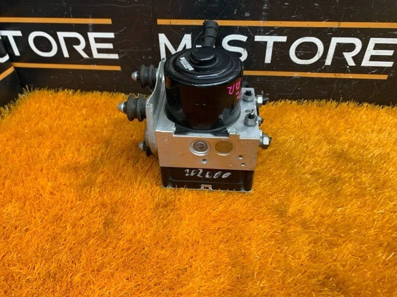 Блок ABS Volkswagen Touareg 2012 7P0907379J 7P CGRA