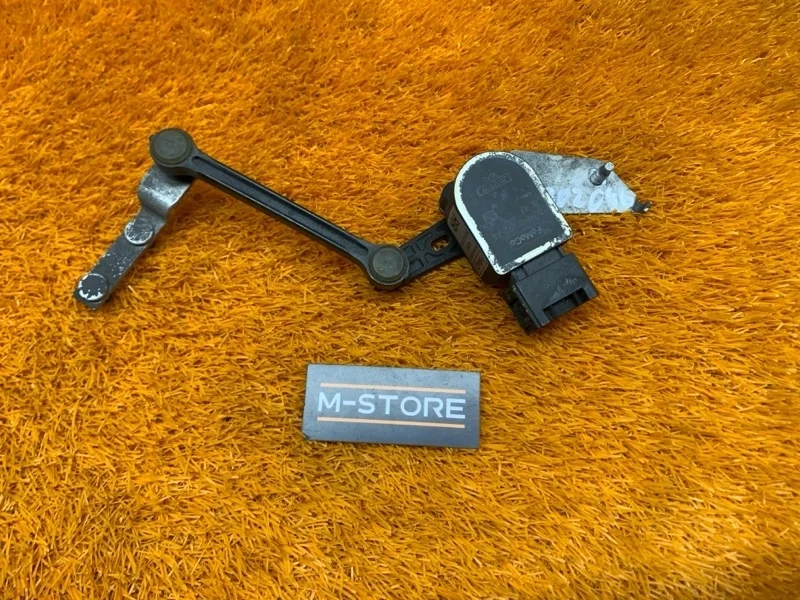 Датчик высоты дорожного просвета Volvo Xc60 2013 31288274 DZ47 B4204T7, задний правый