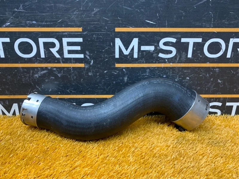 Патрубок интеркулера Mercedes-Benz E-Class 2013 A2045284682 W212 274.920, правый