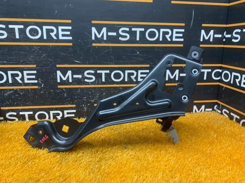 Кронштейн фары Mercedes-Benz C-Class 2010 A2046200191 W204 271.860, левый