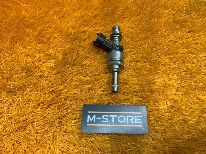 Форсунка топливная Porsche Cayenne 2009 94811012820 957 M4801