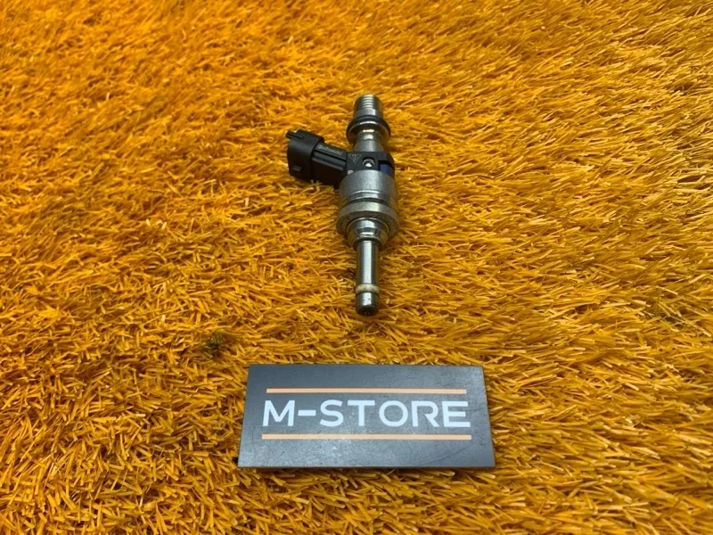 Форсунка топливная Porsche Cayenne 2009 94811012820 957 M4801