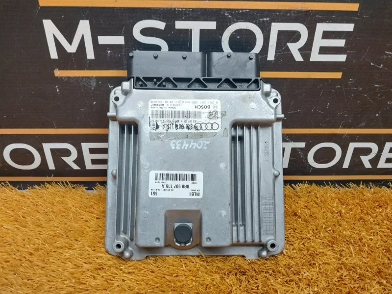 Блок управления двс Audi Q5 2011 8R0907115A 8R CDNC