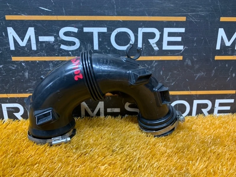 Патрубок воздушного фильтра Mercedes-Benz C-Class 2014 A2740900029 W205 274.920