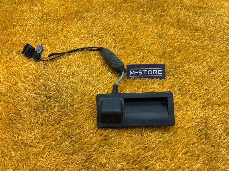 Камера заднего вида Audi Q5 2011 5N0827566AA 8R CDNC