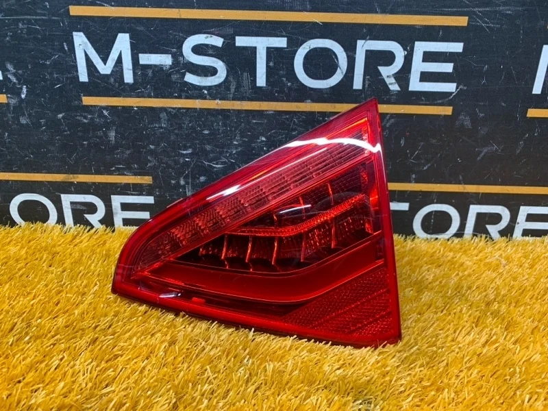 Фонарь крышки багажника Audi A5 2012 8T0945094C 8T CDNC, правый