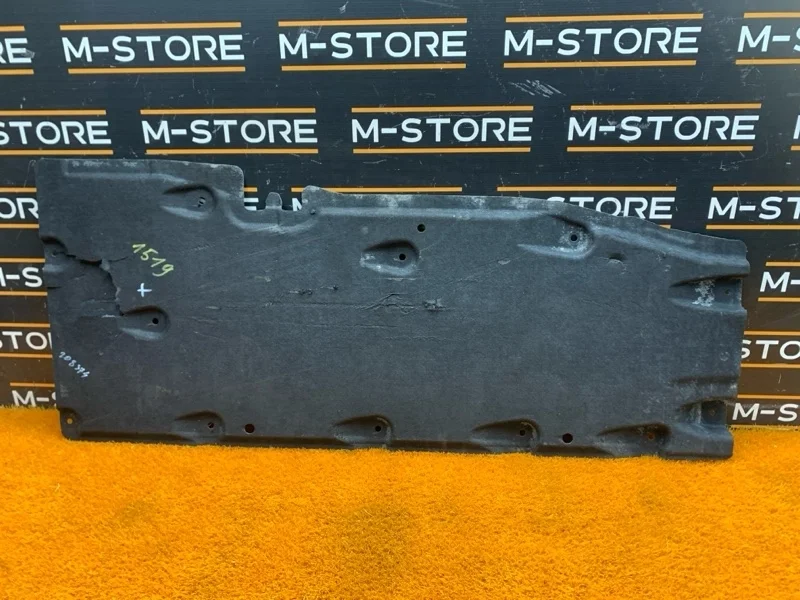 Защита днища кузова Audi A8 2010 4H0825205B 4H/D4 CDRA, левая