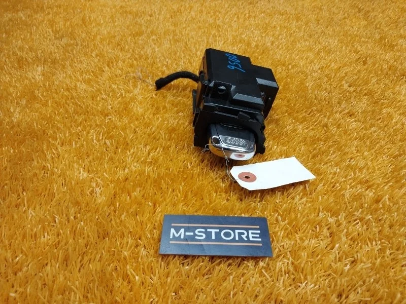 Замок зажигания Audi Q5 2011 8K0909131D 8R CDNC