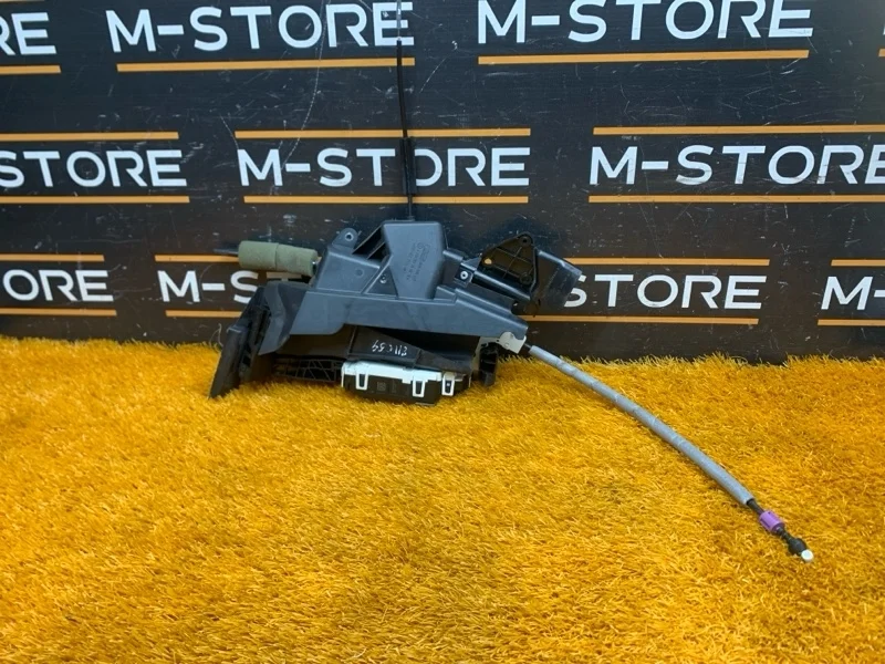 Замок двери Mercedes-Benz Glk-Class 2013 A0997200435 X204 276.957, передний правый