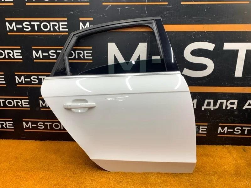 Дверь Audi A4 2008 8K5833052D B8/8K CALA, задняя правая