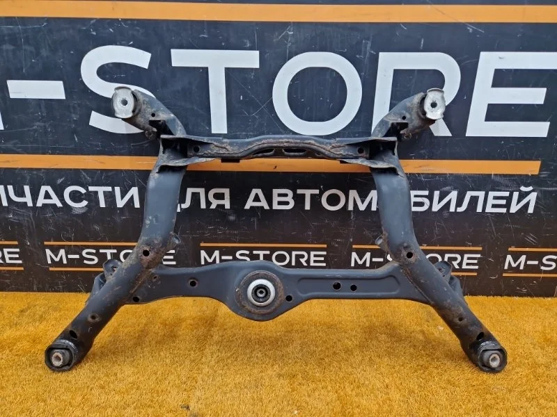 Балка поперечная (подрамник) Audi A4 2010 8K0505235AH B8/8K CDNC, задняя