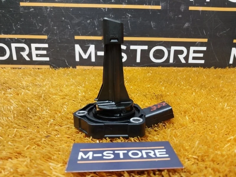 Датчик уровня масла Audi A4 2009 03C907660H 8K CDN