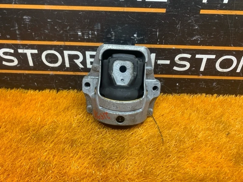 Подушка двигателя Audi A4 2009 8K0199381NS 8K CDH, передняя левая