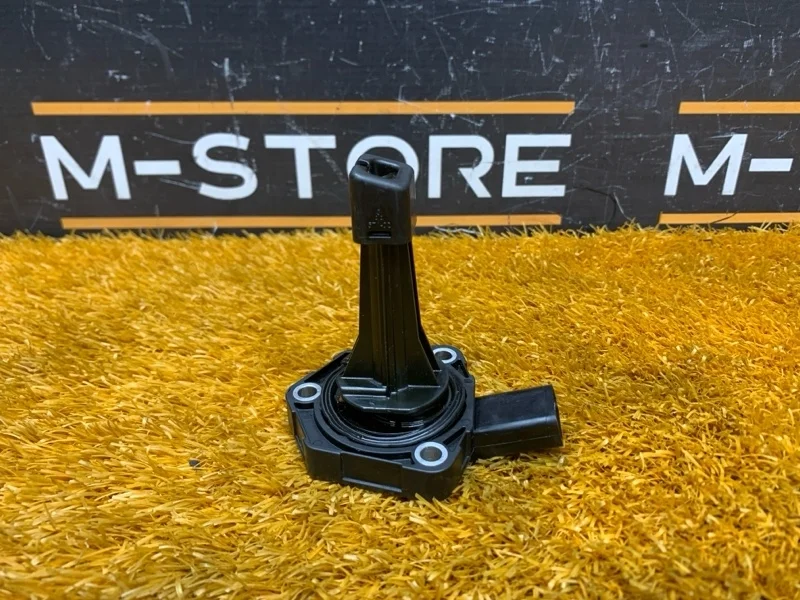 Датчик уровня масла Audi A4 2009 03C907660H 8K CDN