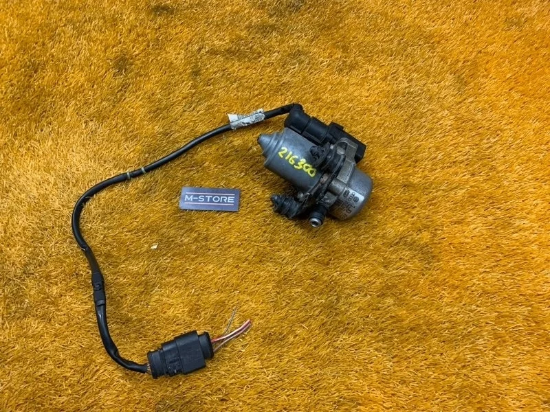 Насос вакуумный Volkswagen Golf 2009 1J0612181B 5K CAX