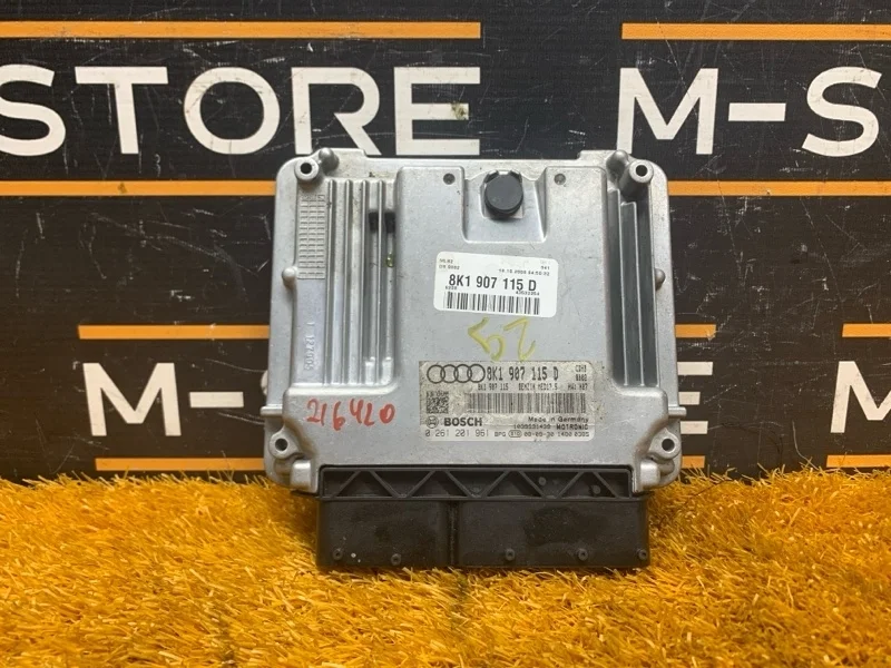 Блок управления двс Audi A4 2009 8K1907115D 8K CDH