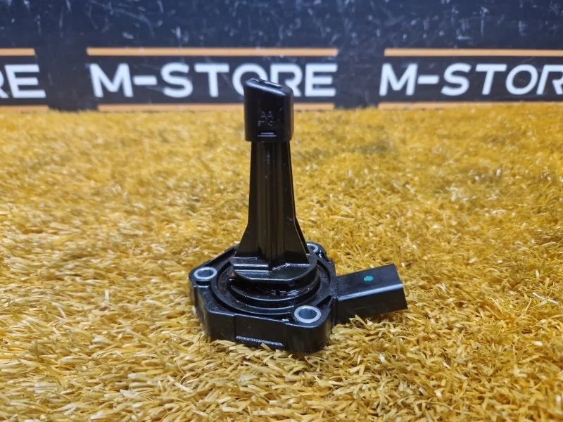 Датчик уровня масла Audi A4 2009 03C907660H 8K CDH