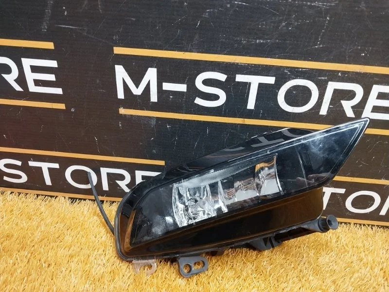 Фара противотуманная Audi A3 2014 8V0941700B 8V CXSA, правая