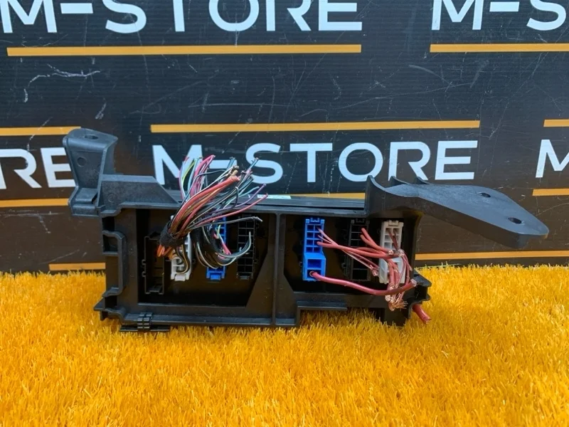 Блок предохранителей SAM Mercedes-Benz M-Class 2006 A1645402372 W164 272.967, задний