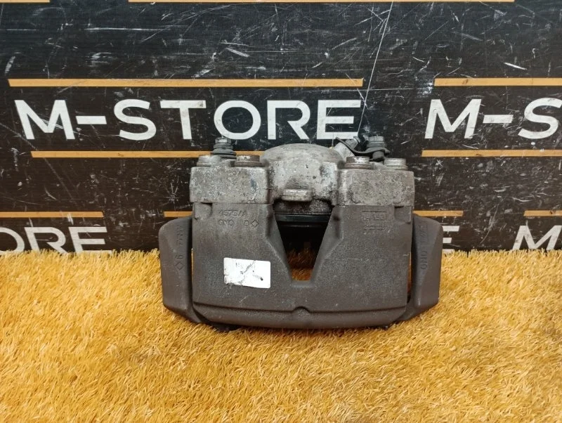 Суппорт Audi A5 2013 8K0615124H 8T CDNC, передний правый