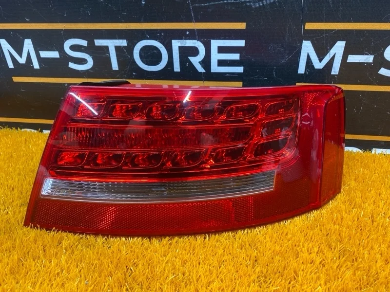Фонарь задний Audi A5 2011 8T8945096D 8T CDNC, правый
