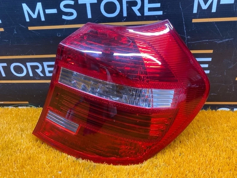 Фонарь задний Bmw 1-Series 2009 7181298 E87 N45B16A, правый
